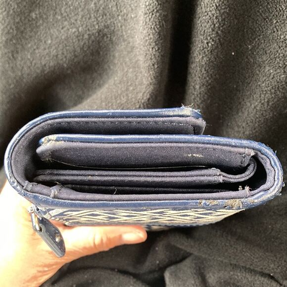 Tommy Hilfiger black cream monogram wallet - Picture 5 of 14